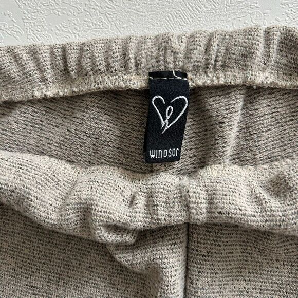 Windsor Taupe Knit Twist Front Crop Top & High Waist Pants Set – Size L - Picture 7 of 15